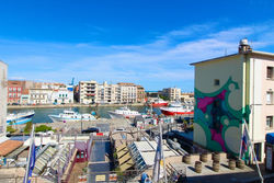 Grand appartement avec vue sur quai