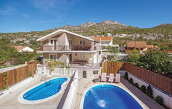 Villa Mateo ****