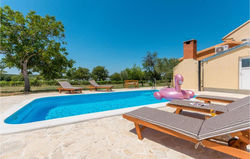 Beautiful home in Polaca with Outdoor swimming pool, WiFi and 4 Bedrooms