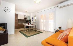 Apartment VESNA