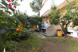 Casa con giardino vicino al mare