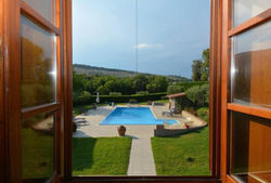 Varental - Villa Umbria - 4BR + Pool