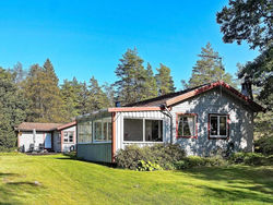 Holiday home HENÅN XV