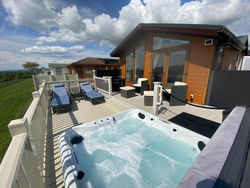 Hot Tub Lodge Percy Wood Golf Course