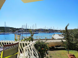 Seafront apartment with amazing view