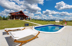 Awesome home in Sveti Rok with Outdoor swimming pool and 3 Bedrooms