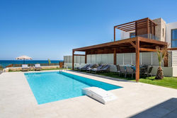 Lux Villa Nymphes Dioni, 500m from beach with Pool, BBQ and Play Area