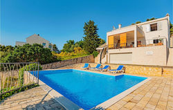 Amazing home in Zaboric with Outdoor swimming pool and 3 Bedrooms
