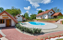 Beautiful home in Rivalno with Outdoor swimming pool, Sauna and 7 Bedrooms