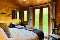 Luxury Farm Cabin in the Heart of Wales