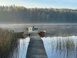 Nice holiday house at horse farm with lake and sauna