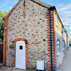 Pebbles Cottage