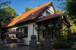 SILVA Guest House - dom wczasowy, tenis, basen i sauna