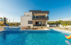 Awesome home in Posedarje with Outdoor swimming pool, WiFi and 5 Bedrooms