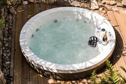 La Villa de l'Etoile jacuzzi privé chauffé à 37°C