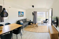 Beach Chalet Bad Hoophuizen VU43