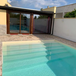 Appartamento in villa con piscina a 700m dal mare