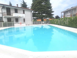 Appartamento a Peschiera del Garda con piscina