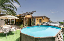 Stunning home in Piedimonte Etneo with WiFi, Outdoor swimming pool and 2 Bedrooms
