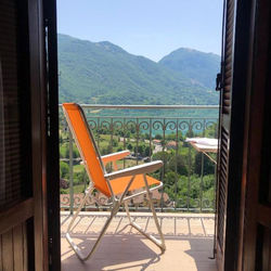 Stanza con terrazzo Vista Lago - Lake View Room with terrace