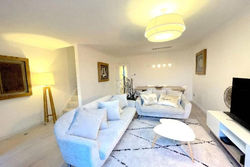 3 bed modern design house near beach and Arundel