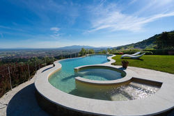 Casa Loretta, luxury villa with pool and hydro