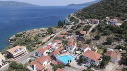 MAKIS VILLAGE-APARTMENTS