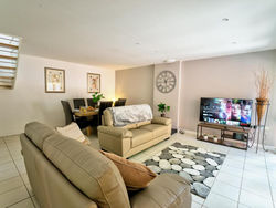 Luxury Ironbridge Townhouse with Netlfix!