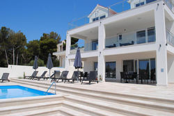 Villa Lovisa, private pool and amazing sea view