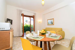 Casa Enza, for up to 5 people, Sorrento center