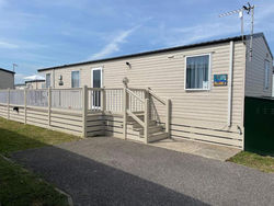 Pevensey Bay Holiday Park 2 Bedrooms both with En suites