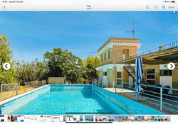 AMPLIO CHALET CON GENIAL PISCINA A 10 MIN DE SEVILLA