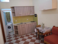 apartament i mobilur 1+1 kati i pare i palllatit