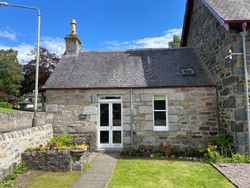 Cosy peaceful one-bedroom cottage in Pitlochry