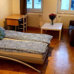 Von privat, Großes Zimmer sehr zentral in Bad Homburg Stadtmitte