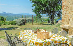 Beautiful home in Civitella Marittima with WiFi and 4 Bedrooms