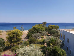 Geranium Villa by the sea