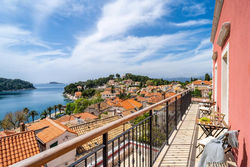 Apartment Atlas with pool and priv. balcony in Cavtat old town