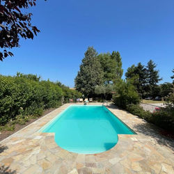 Villa Serena, con piscina, giardino, vicino al mare