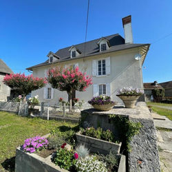 Maison de maître LA ROSERAIE avec parc arboré