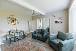 BEACHFRONT APARTMENT - 3 BED APARTMENT WITH SEA VIEW in BRIDLINGTON, NORTH YORKSHIRE, UK