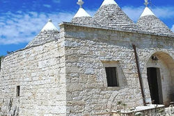 DELIZIOSO TRULLO AL CENTRO DELLA VALLE D'ITRIA