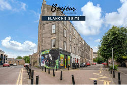 Charming 2BR-1BA with shared garden by Bonjour Residences Edinburgh