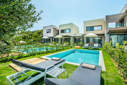 Dionisos Luxury Villas