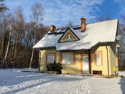 DOM NA KASZUBACH NAD JEZIOREM OSTRZYCKIM, SAUNA i BALIA