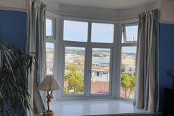 Swiftshore - a bright & spacious maisonette, exceptional sea views, sleeps 4