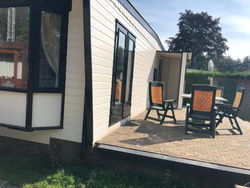 Chalet Buitengewoon in Putten alleen voor recreatie