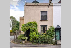 Beautiful Georgian Townhouse in Frome.