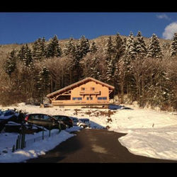 Chalet exposé plein sud, à l'orée de la forêt