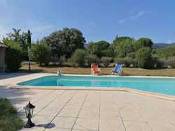 Maison entre vignes et Luberon